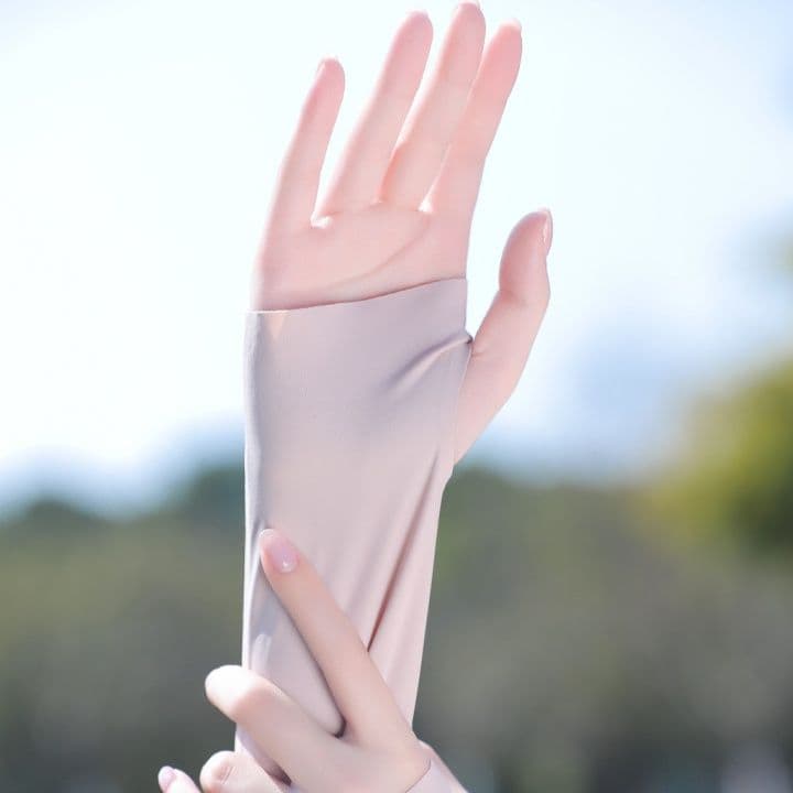 日焼け対策グッズ 涼感素材の滑らか肌触りアームカバー